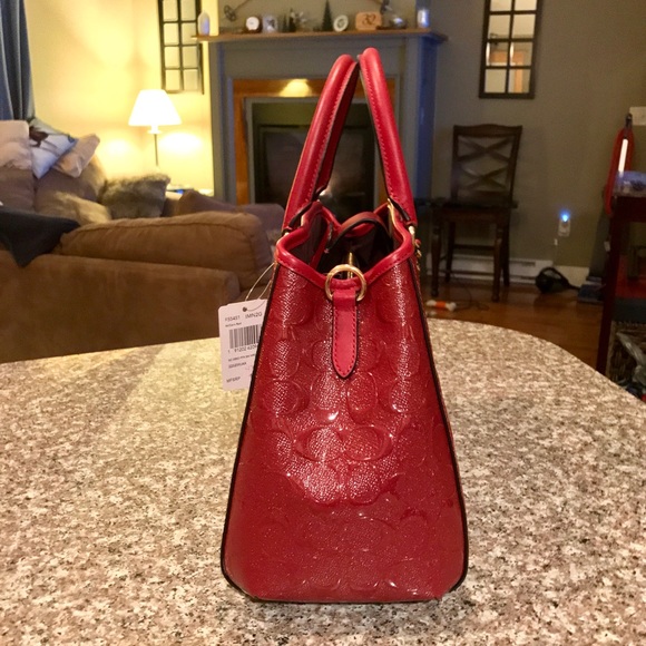 Statement coach bag! - Picture 4 of 8